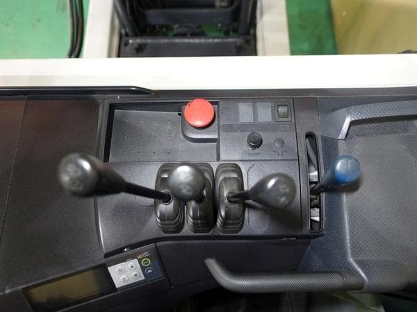 Reach Forklift — Auction (lot 1207-6511329)