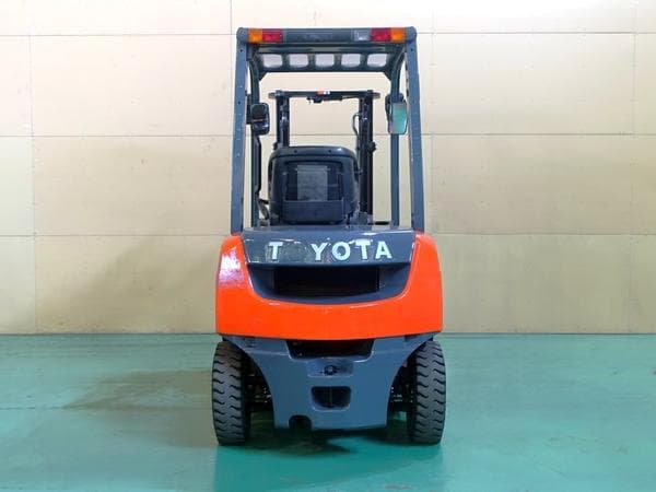Forklift — Auction (lot 1207-6511432)
