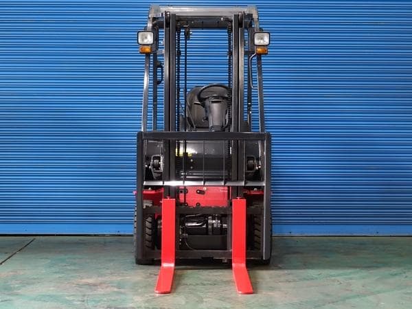 Battery Forklift — Auction (lot 1207-6518840)