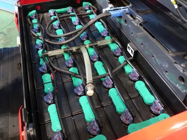 Battery Forklift — Auction (lot 1207-6518840)