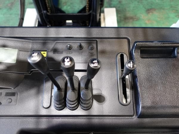 Reach Forklift — Auction (lot 1207-6518846)