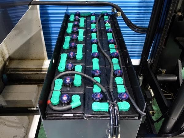 Reach Forklift — Auction (lot 1207-6518846)