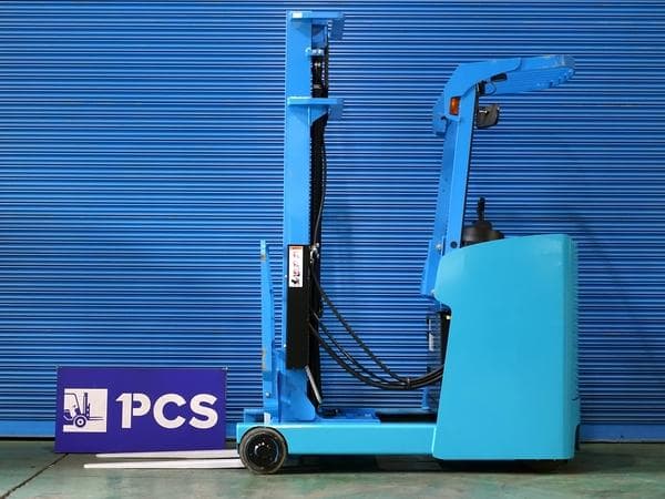 Reach Forklift — Auction (lot 1207-6518847)