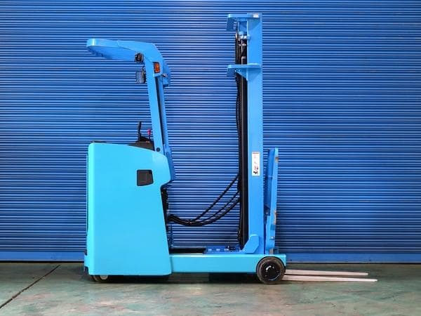 Reach Forklift — Auction (lot 1207-6518847)