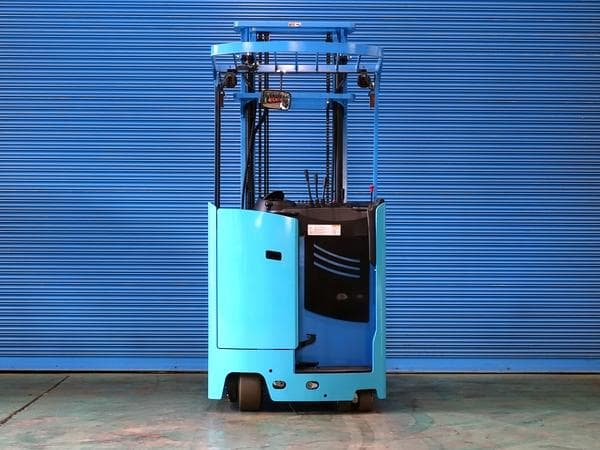Reach Forklift — Auction (lot 1207-6518847)