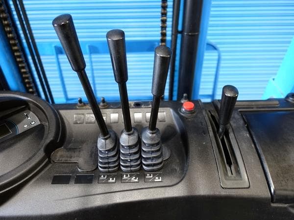 Reach Forklift — Auction (lot 1207-6518847)