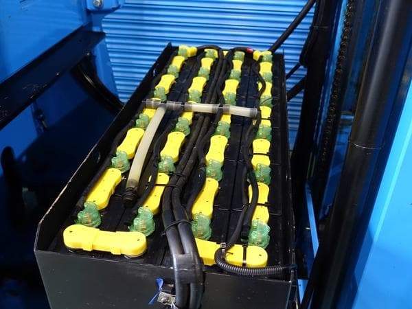 Reach Forklift — Auction (lot 1207-6518847)