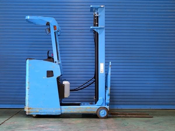 Reach Forklift — Auction (lot 1207-6518866)