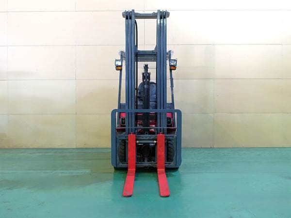 Battery Forklift — Auction (lot 1207-6518887)