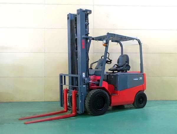 Battery Forklift — Auction (lot 1207-6518887)