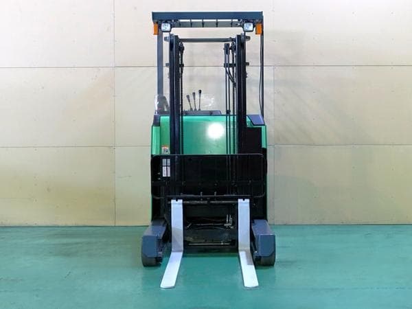 Reach Forklift — Auction (lot 1207-6518919)