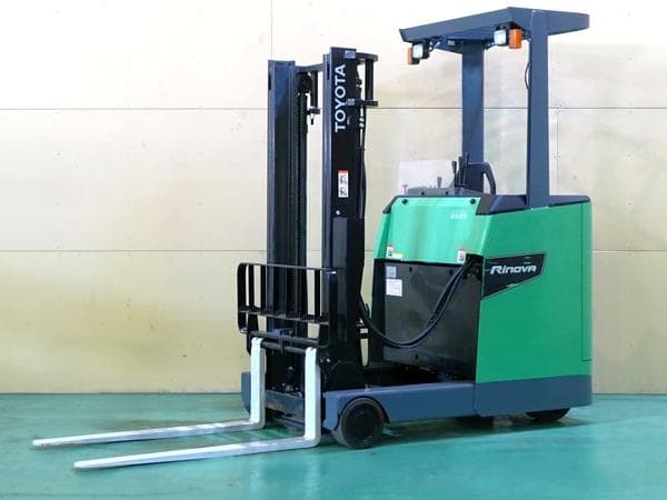 Reach Forklift — Auction (lot 1207-6518919)