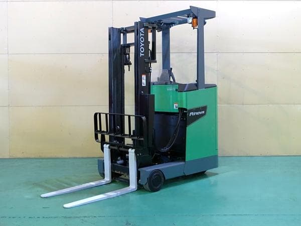 Reach Forklift — Auction (lot 1207-6518966)