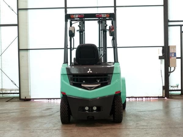 Forklift — Auction (lot 1207-6519028)