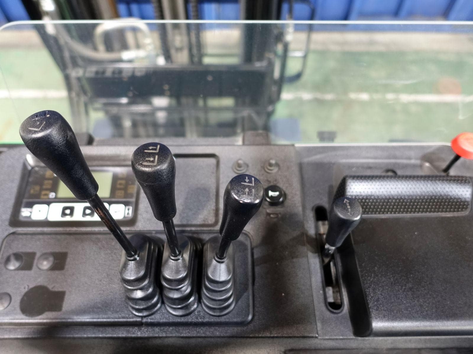 Reach Forklift — Auction (lot 1207-6521915)