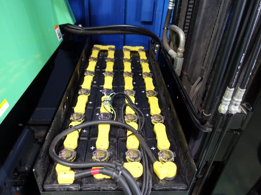 Reach Forklift — Auction (lot 1207-6521915)