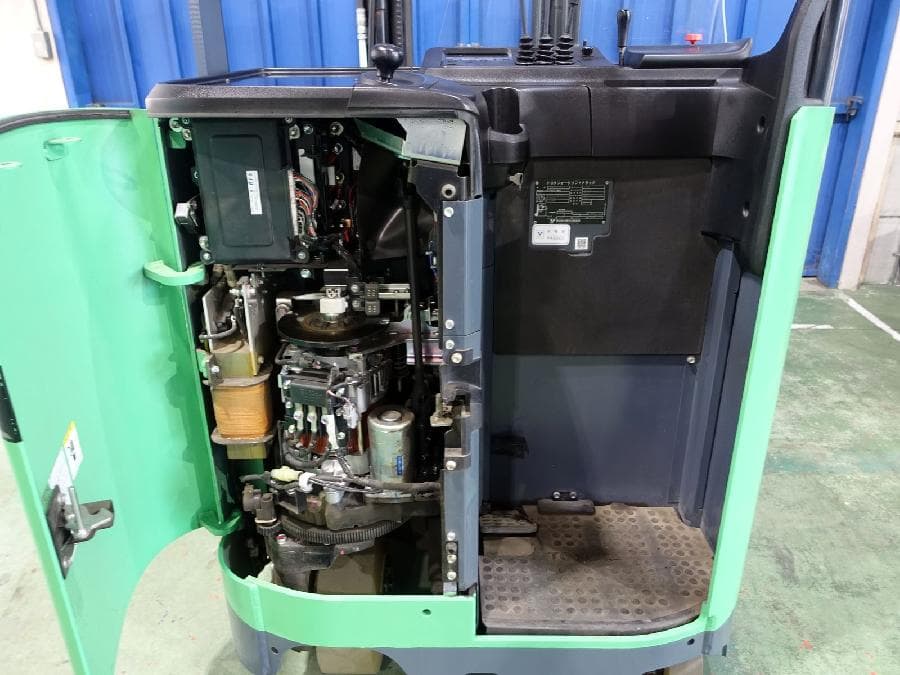 Reach Forklift — Auction (lot 1207-6521944)