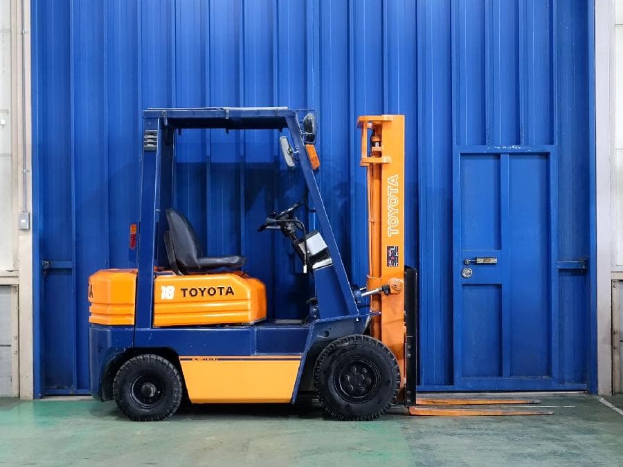 Forklift — Auction (lot 1207-6522104)