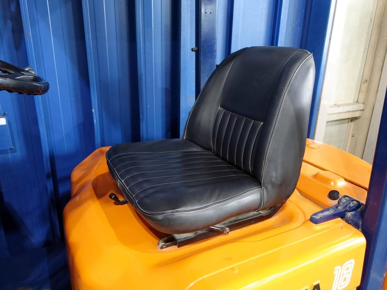Forklift — Auction (lot 1207-6522104)