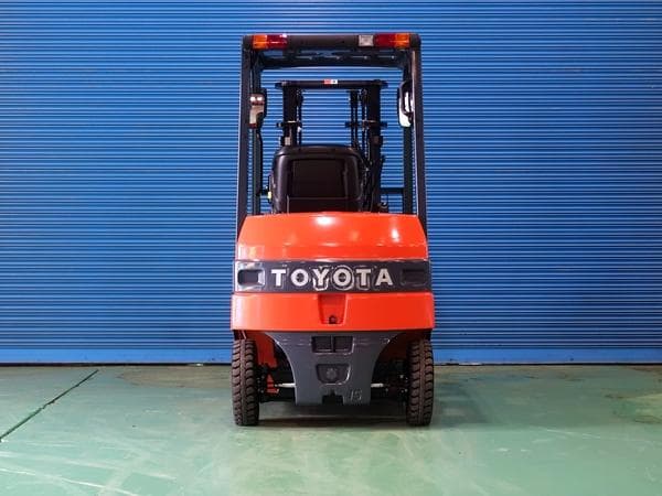 Battery Forklift — Auction (lot 1207-6524619)