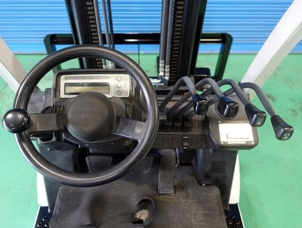 Forklift — Auction (lot 1207-6524704)