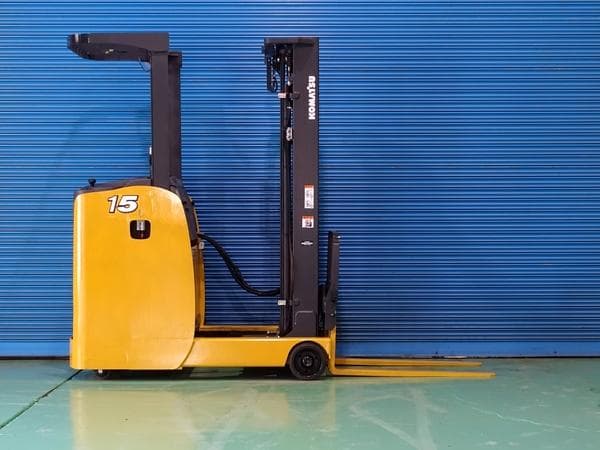 Reach Forklift — Auction (lot 1207-6524774)
