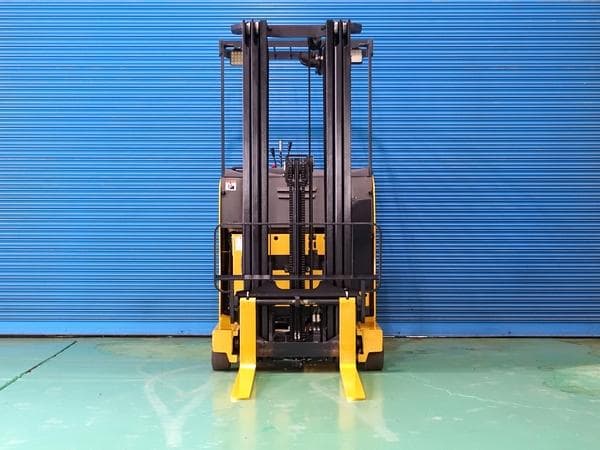 Reach Forklift — Auction (lot 1207-6524774)