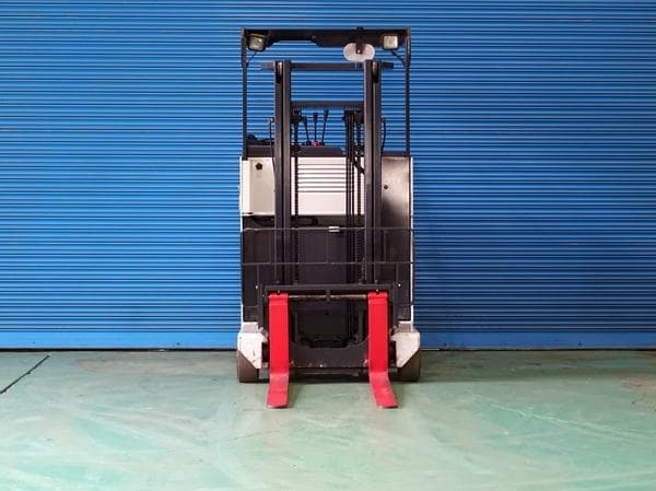 Reach Forklift — Auction (lot 1207-6524875)