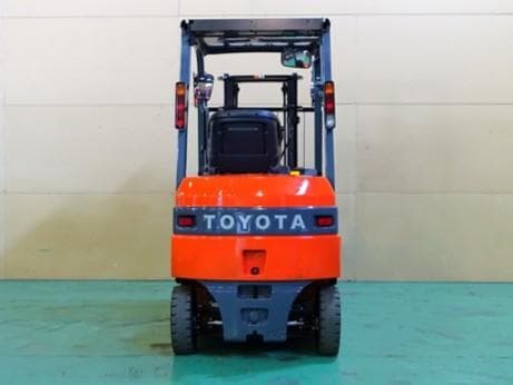Battery Forklift — Auction (lot 1207-6525634)