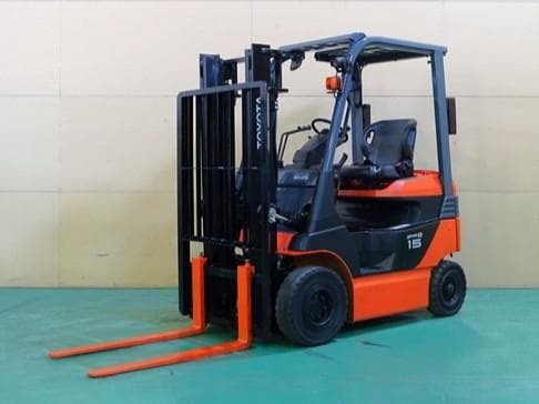 Battery Forklift — Auction (lot 1207-6525634)