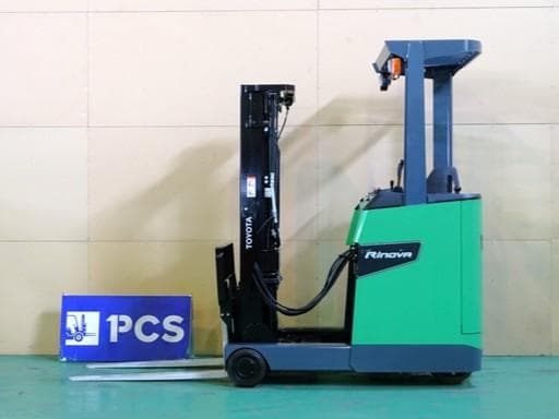 Reach Forklift — Auction (lot 1207-6525651)