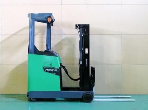 Reach Forklift — Auction (lot 1207-6525651)