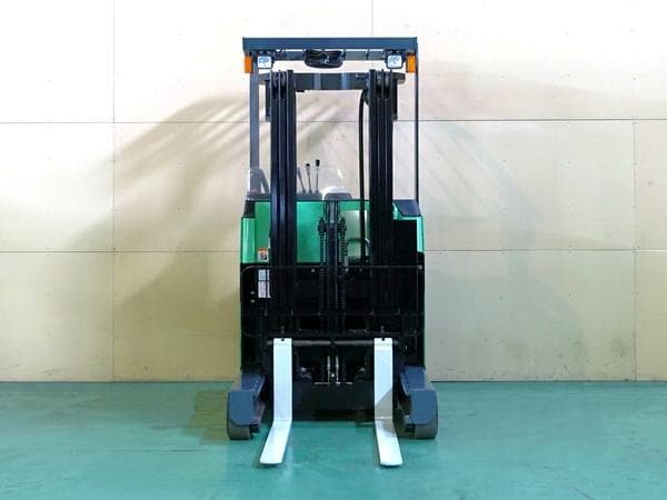 Reach Forklift — Auction (lot 1207-6525651)