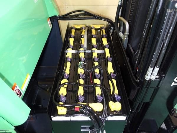 Reach Forklift — Auction (lot 1207-6525651)
