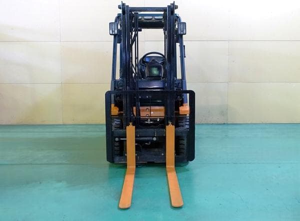 Forklift — Auction (lot 1207-6525653)