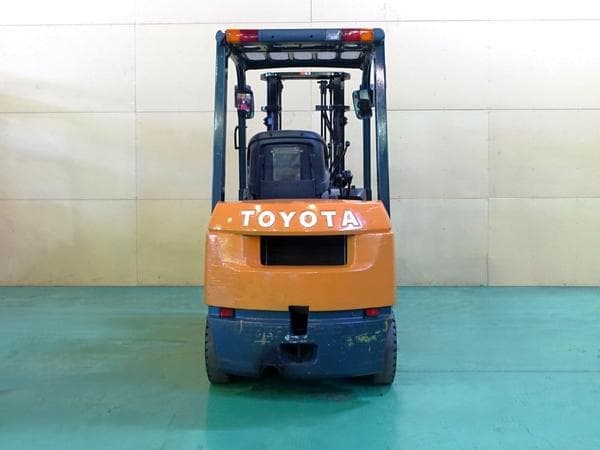 Forklift — Auction (lot 1207-6525653)
