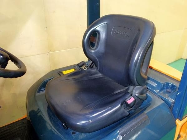 Forklift — Auction (lot 1207-6525653)