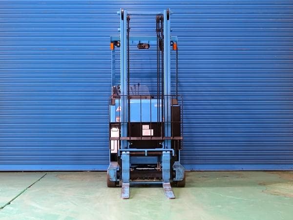 Reach Forklift — Auction (lot 1207-6526310)