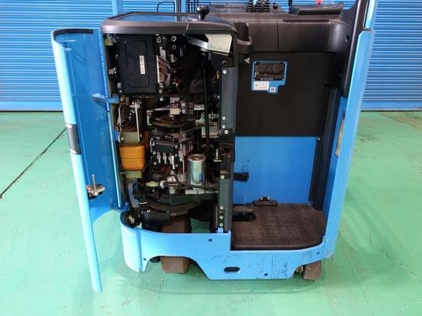 Reach Forklift — Auction (lot 1207-6526310)
