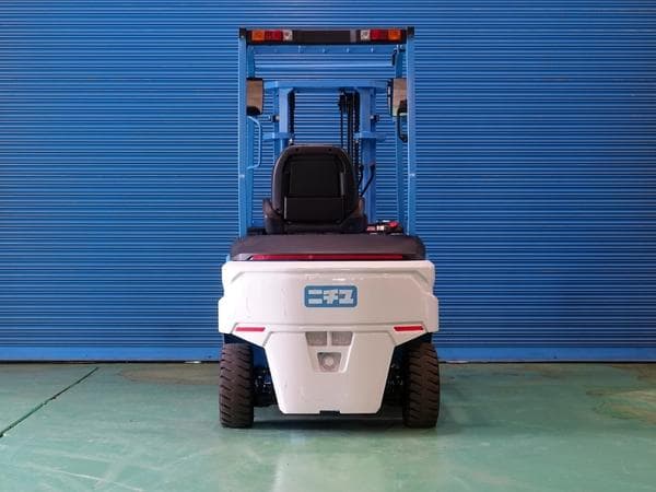 Battery Forklift — Auction (lot 1207-6526422)