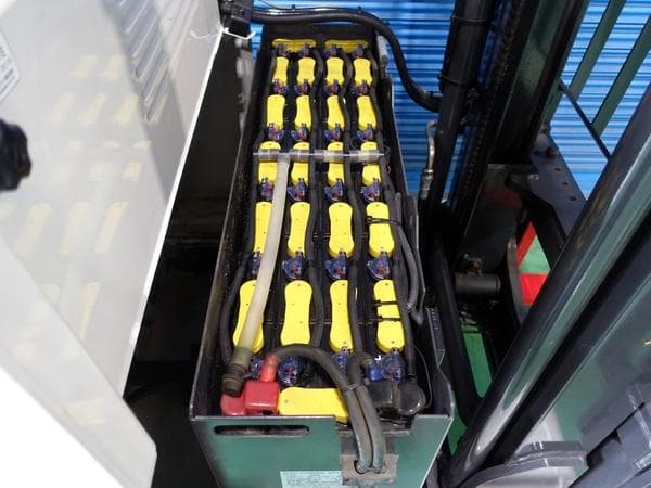 Reach Forklift — Auction (lot 1207-6529638)