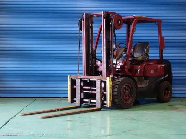 Forklift — Auction (lot 1207-6529639)