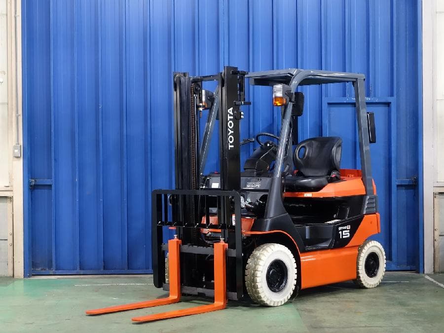 Battery Forklift — Auction (lot 1207-6530146)