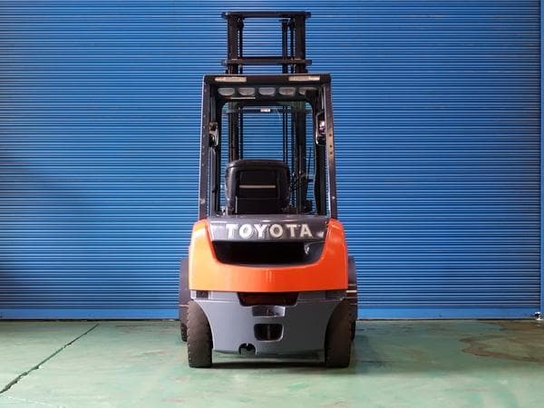 Forklift — Auction (lot 1207-6531174)