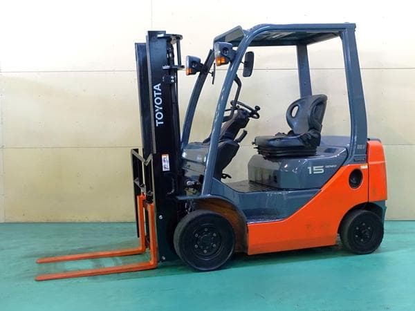 Forklift — Auction (lot 1207-6533244)
