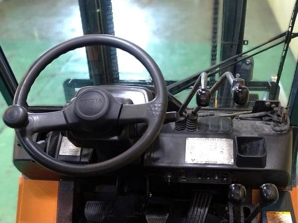 Forklift — Auction (lot 1207-6533291)