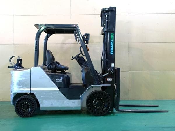Forklift — Auction (lot 1207-6533585)