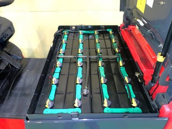 Battery Forklift — Auction (lot 1207-6536683)