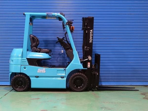 Battery Forklift — Auction (lot 1207-6537411)