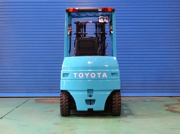 Battery Forklift — Auction (lot 1207-6537411)